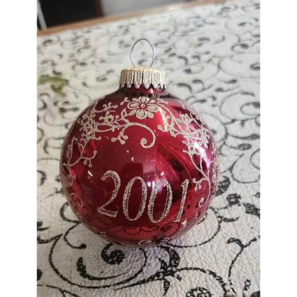 Vintage-Style Red Santa Portrait Holiday Ornament